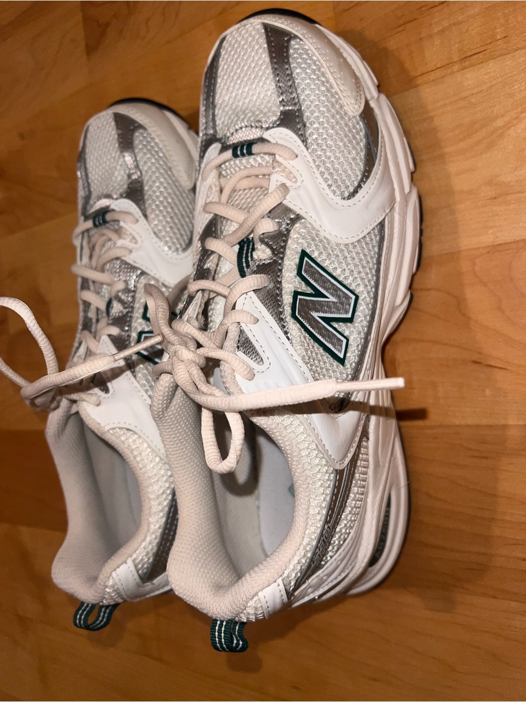 New Balance 530 Unisex Sneakers